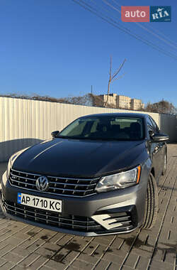 Седан Volkswagen Passat 2016 в Запорожье