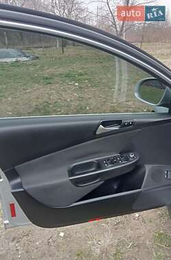 Универсал Volkswagen Passat 2005 в 