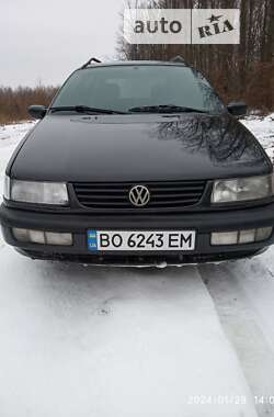 Універсал Volkswagen Passat 1996 в Віньківцях