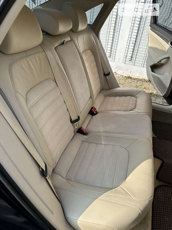 Седан Volkswagen Passat 2013 в Киеве фото 22 Седан Volkswagen Passat 2013 в Киеве