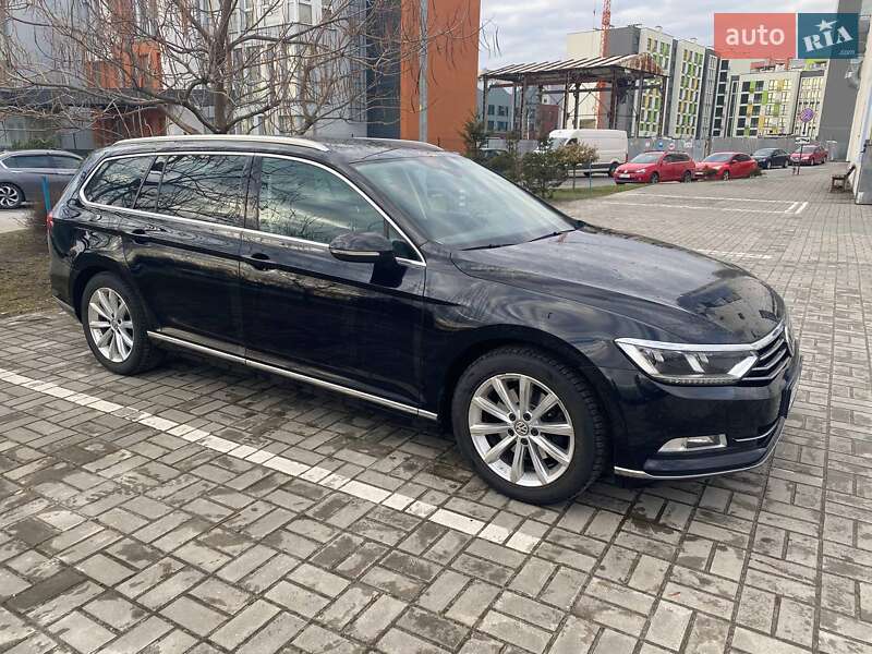 Универсал Volkswagen Passat 2017 в Львове