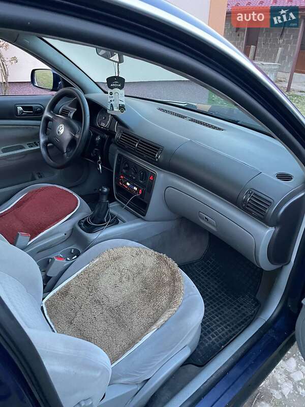 Универсал Volkswagen Passat 2001 в Болехове