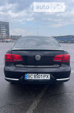 Седан Volkswagen Passat 2011 в Львове