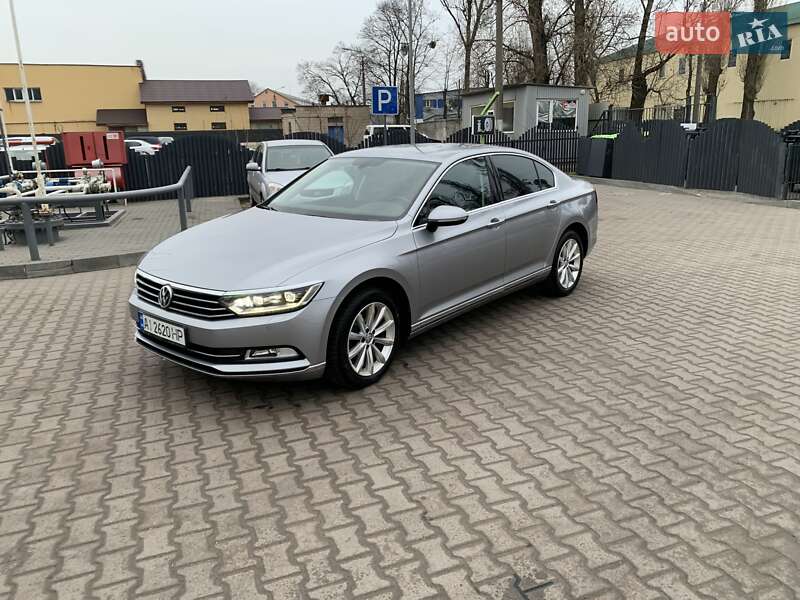 Седан Volkswagen Passat 2018 в Киеве фото 4 Седан Volkswagen Passat 2018 в Киеве