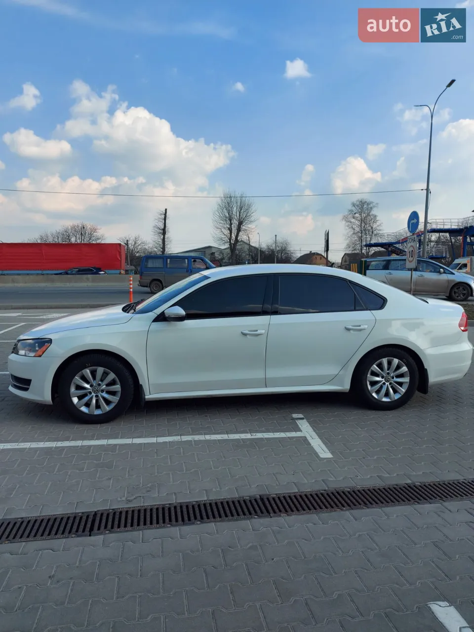 2010 Volkswagen Passat - мініатюра 16