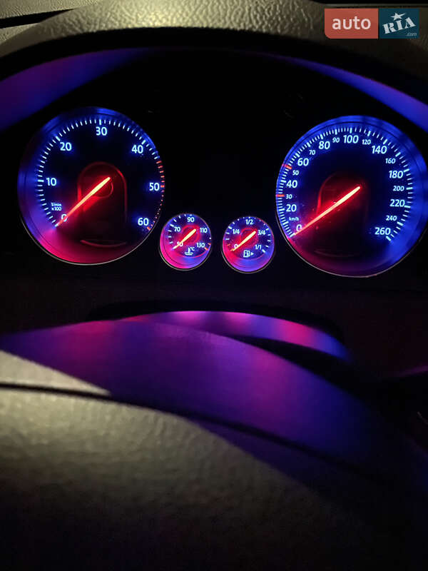 Універсал Volkswagen Passat 2006 в Рівному