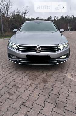 Седан Volkswagen Passat 2019 в Броварах