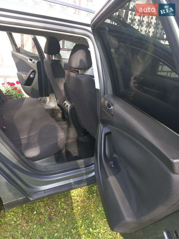 Универсал Volkswagen Passat 2006 в Иршаве