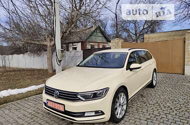 Универсал Volkswagen Passat 2017 в Харькове