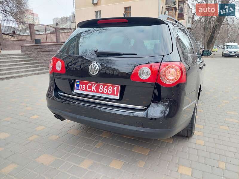 Универсал Volkswagen Passat 2009 в Одессе