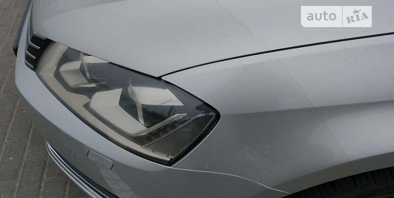 Седан Volkswagen Passat 2012 в Ужгороде