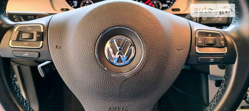 Седан Volkswagen Passat 2012 в Ужгороде