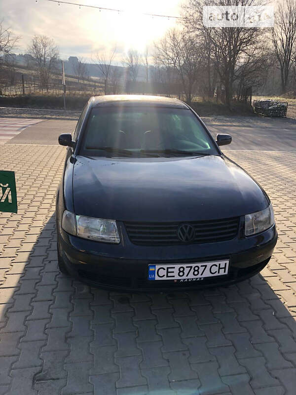 Седан Volkswagen Passat 1998 в Герце