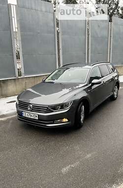 Універсал Volkswagen Passat 2015 в Чернівцях