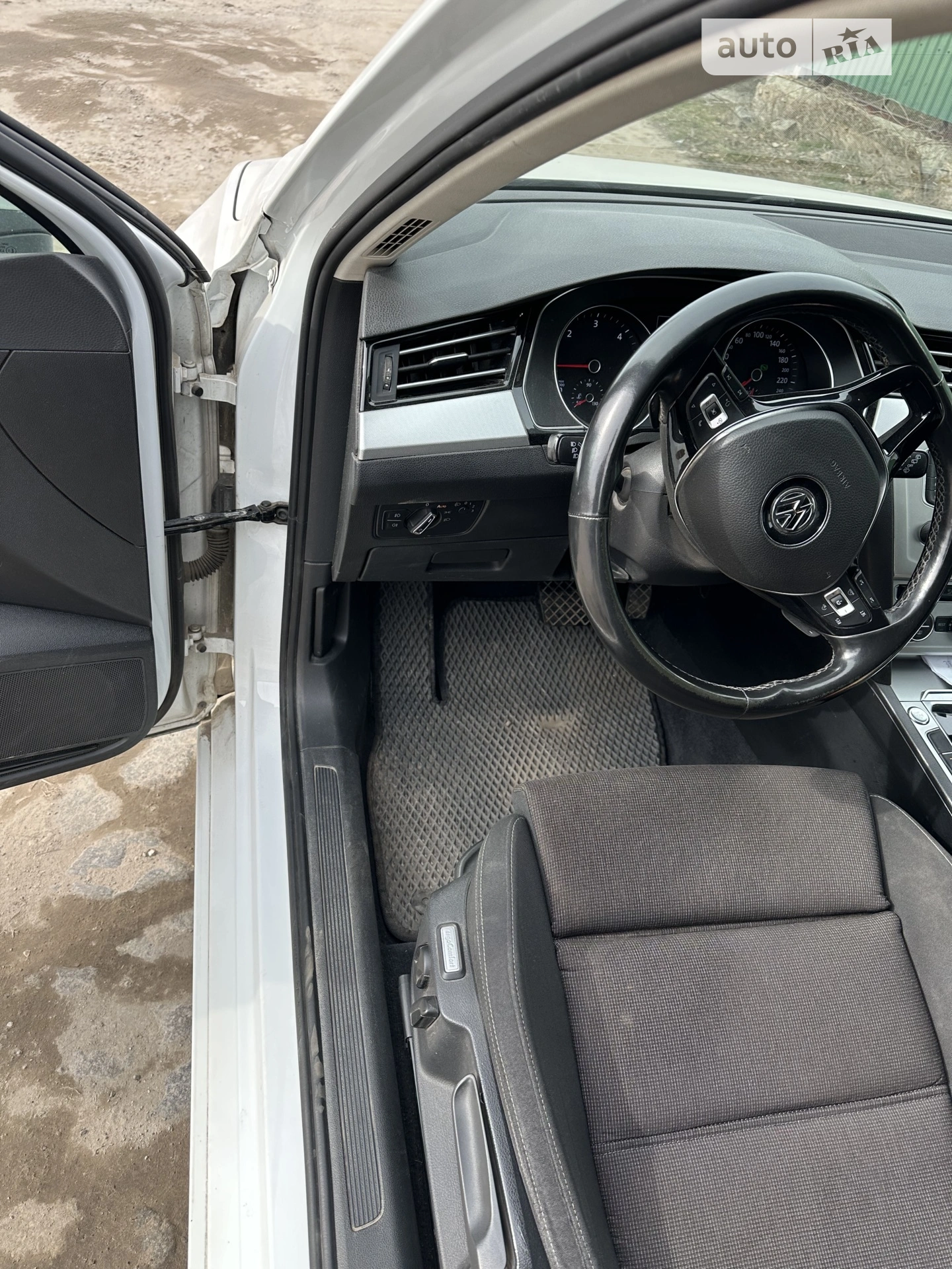 2016 Volkswagen Passat - мініатюра 19