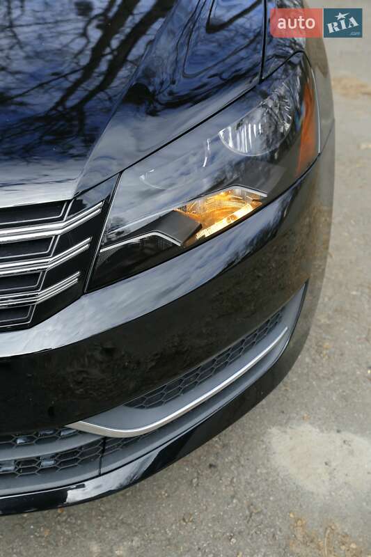 Седан Volkswagen Passat 2012 в Полтаве