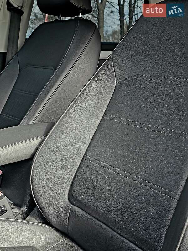 Седан Volkswagen Passat 2012 в Полтаве