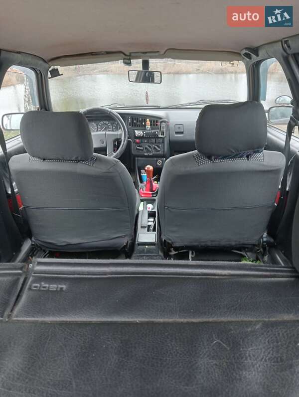 Универсал Volkswagen Passat 1993 в Костополе
