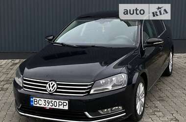 Седан Volkswagen Passat 2013 в Стрые