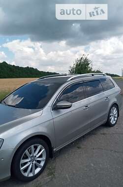 Универсал Volkswagen Passat 2014 в Гайвороне