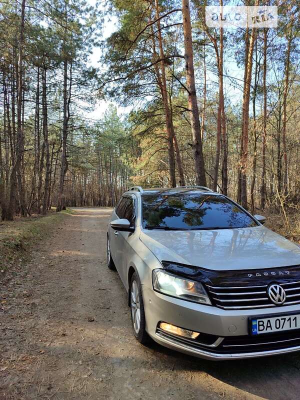 Універсал Volkswagen Passat 2014 в Гайвороні