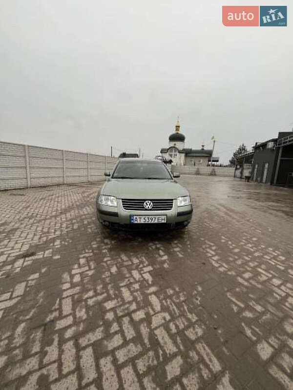 Седан Volkswagen Passat 2001 в Кременце