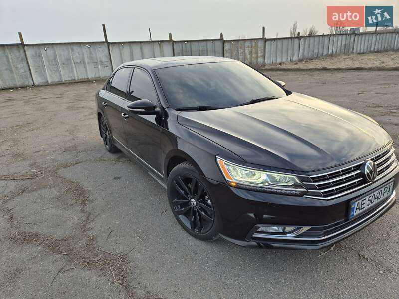 Седан Volkswagen Passat 2017 в Петрове