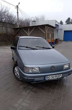 Седан Volkswagen Passat 1988 в Тернополе