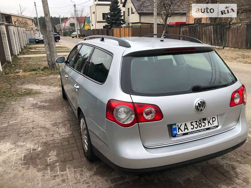 Универсал Volkswagen Passat 2010 в Киеве