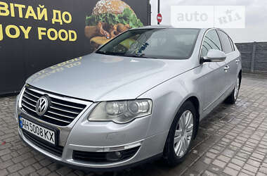 Седан Volkswagen Passat 2008 в Днепре