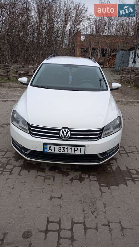 Универсал Volkswagen Passat 2011 в Ирпене