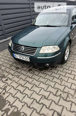 Седан Volkswagen Passat 2002 в Вишневом