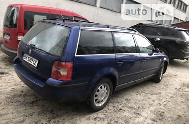 Универсал Volkswagen Passat 2003 в Сумах