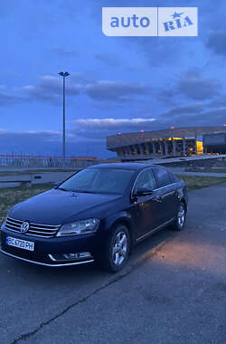 Седан Volkswagen Passat 2011 в Львові