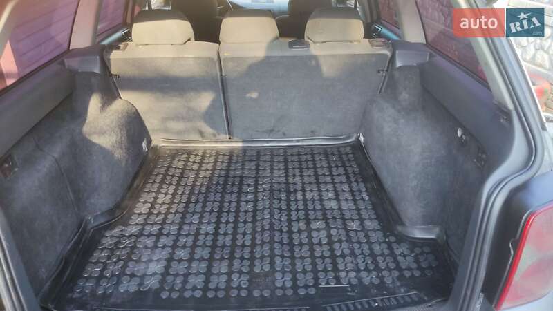 Универсал Volkswagen Passat 2004 в Кременчуге