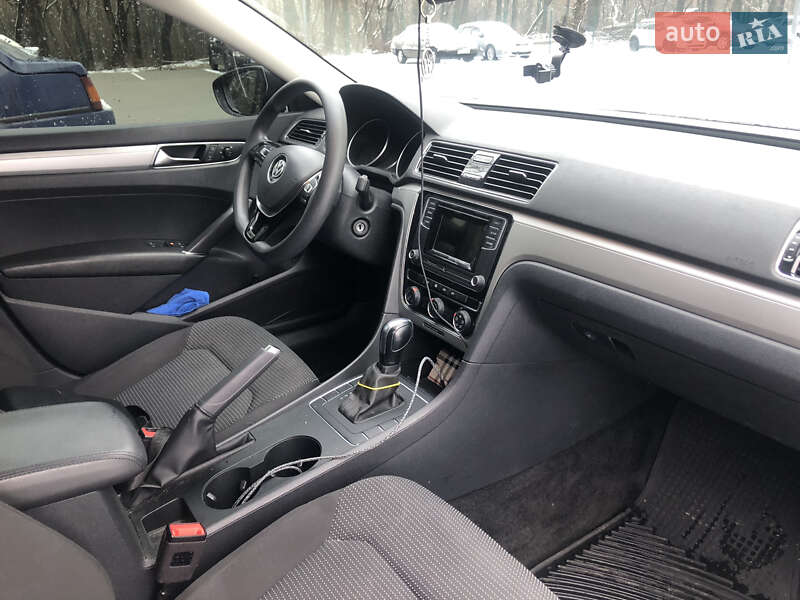 Седан Volkswagen Passat 2018 в Обухове