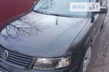 Седан Volkswagen Passat 2000 в Житомирі