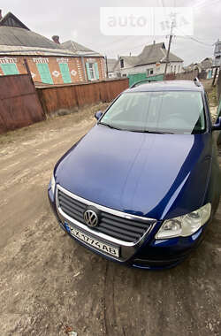 Універсал Volkswagen Passat 2008 в Харкові