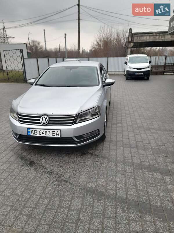 Volkswagen Passat 2011