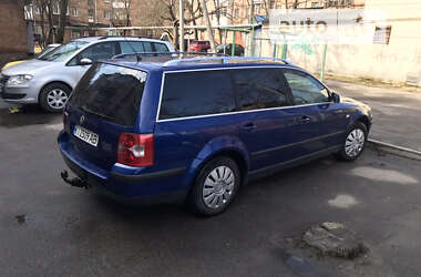 Універсал Volkswagen Passat 2000 в Полтаві