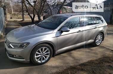 Универсал Volkswagen Passat 2015 в Краматорске