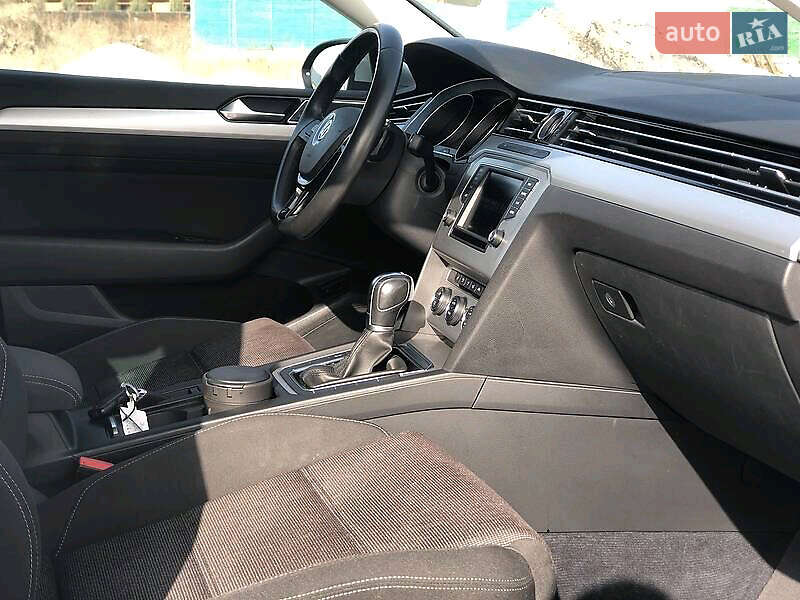 Универсал Volkswagen Passat 2016 в Шепетовке