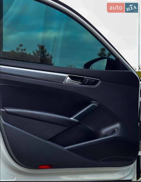 Седан Volkswagen Passat 2017 в Виннице