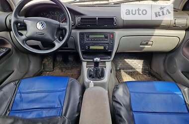 Универсал Volkswagen Passat 2000 в Глухове