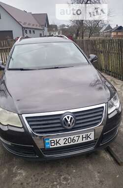 Универсал Volkswagen Passat 2006 в Сарнах