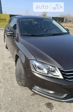 Седан Volkswagen Passat 2013 в Броварах