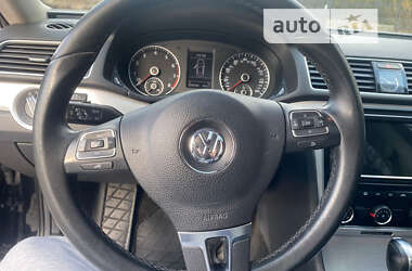 Седан Volkswagen Passat 2013 в Миргороде