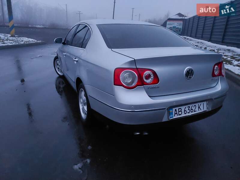 Седан Volkswagen Passat 2006 в Черкасах