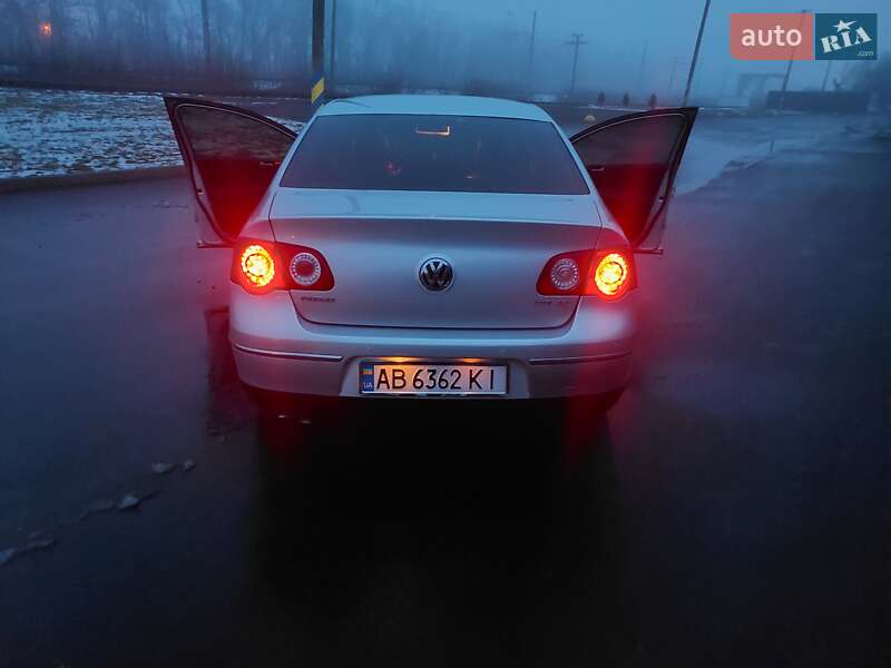 Седан Volkswagen Passat 2006 в Черкасах