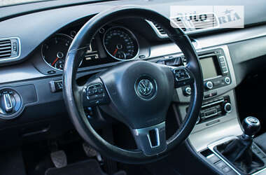 Универсал Volkswagen Passat 2011 в Бердичеве